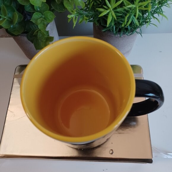 Queen Bee Mug | Ceramic | 15 oz | Black, Gold & Yellow - Picture 3 of 4